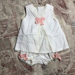 Heirlooms by Polly Flinders 2 piece Top and Bloomer Set Girls Size 3-6M